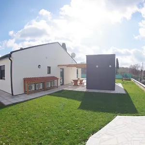 brand-new-villa-with-private-pool-on-peaceful-location.in-istria.net/